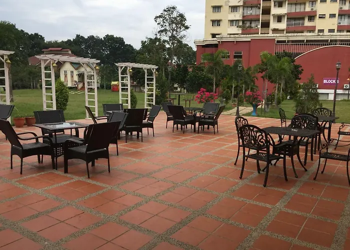 D Savoy @ Famosa By Mr